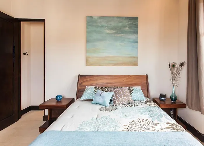 Beautiful Mediterranean-style Penthouse With An Oceanview Balcony Сasa de vacaciones Playa Danta