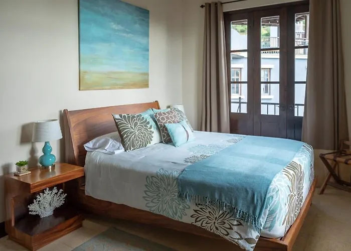 Beautiful Mediterranean-style Penthouse With An Oceanview Balcony Сasa de vacaciones *
